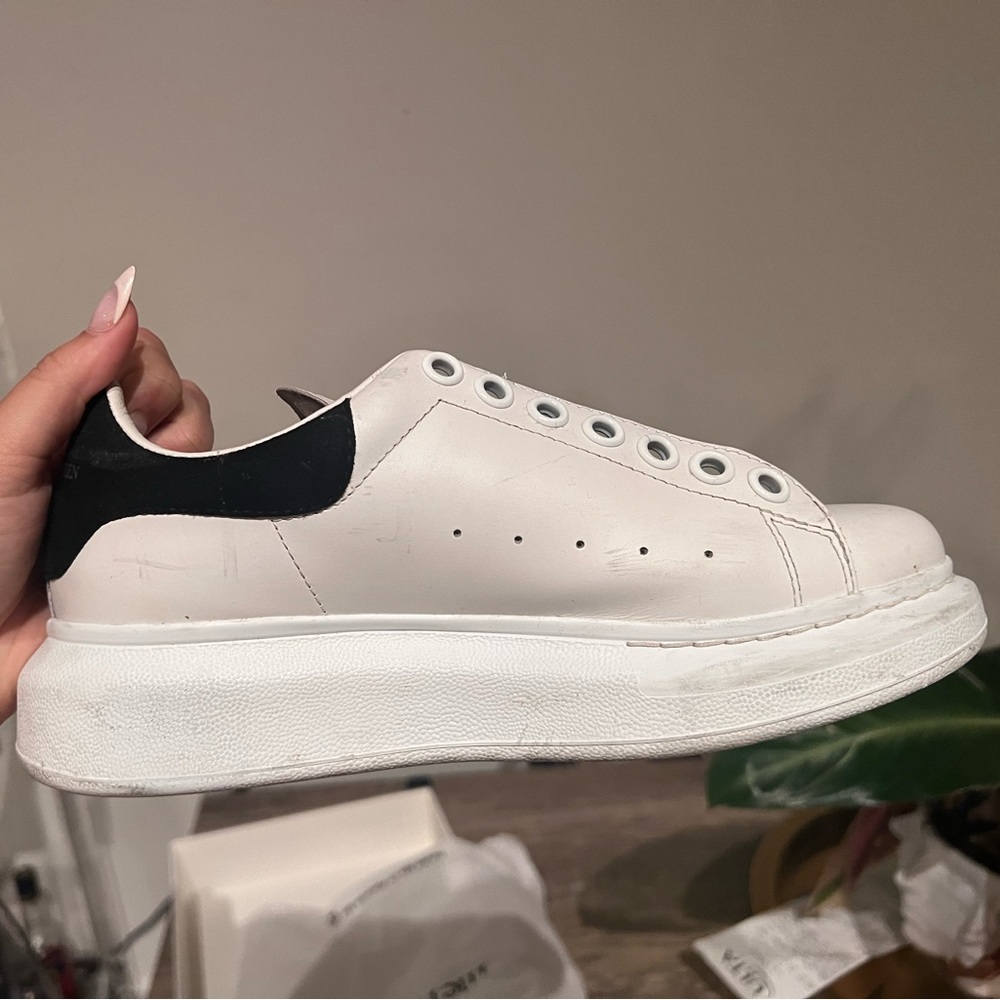 Alexander McQueen sneaker